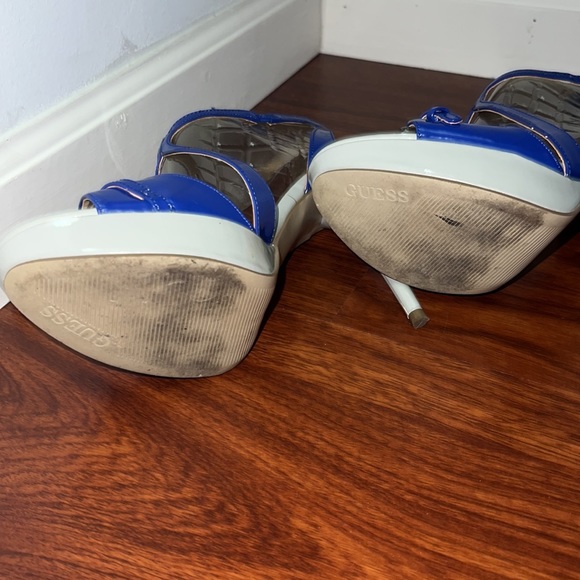 Guess Blue Gray Patent Platform Heels - Picture 3 of 6